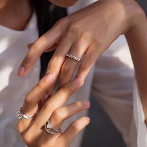 cincin tunangan emas asli